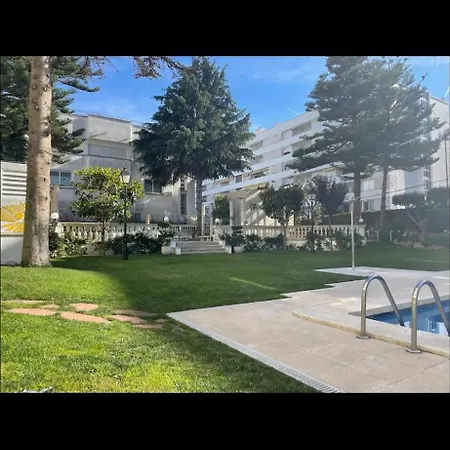 20 метров до пляжа фенальс в ллорет де мар Apartament